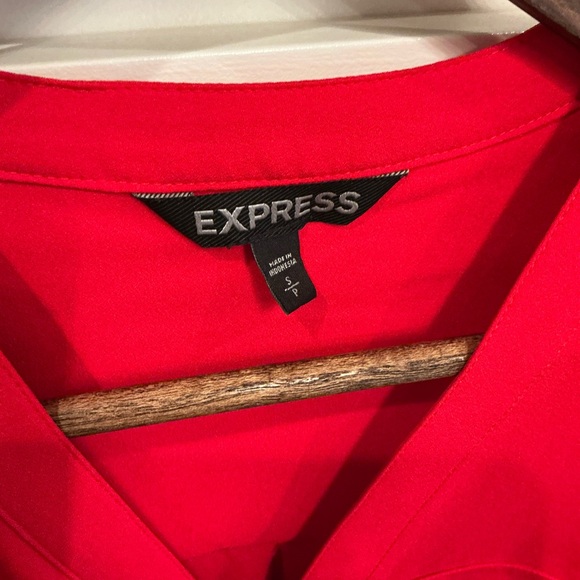 Express Vibrant Red Zip-Up belted dress with adjustable sleeves - Picture 6 of 7